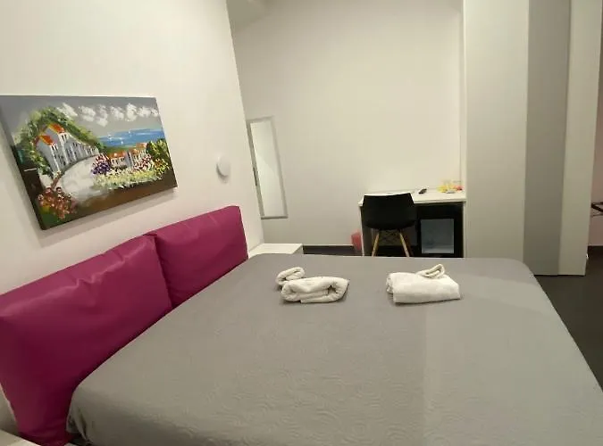 ベッド・アンド・ブレックファスト Amuri Room&suite 4*